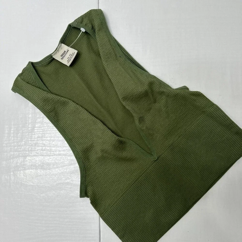 Urban Outfitters Ribbed Vest Size XS Green Cropped Sleeveless Basics - Picture 8 of 8